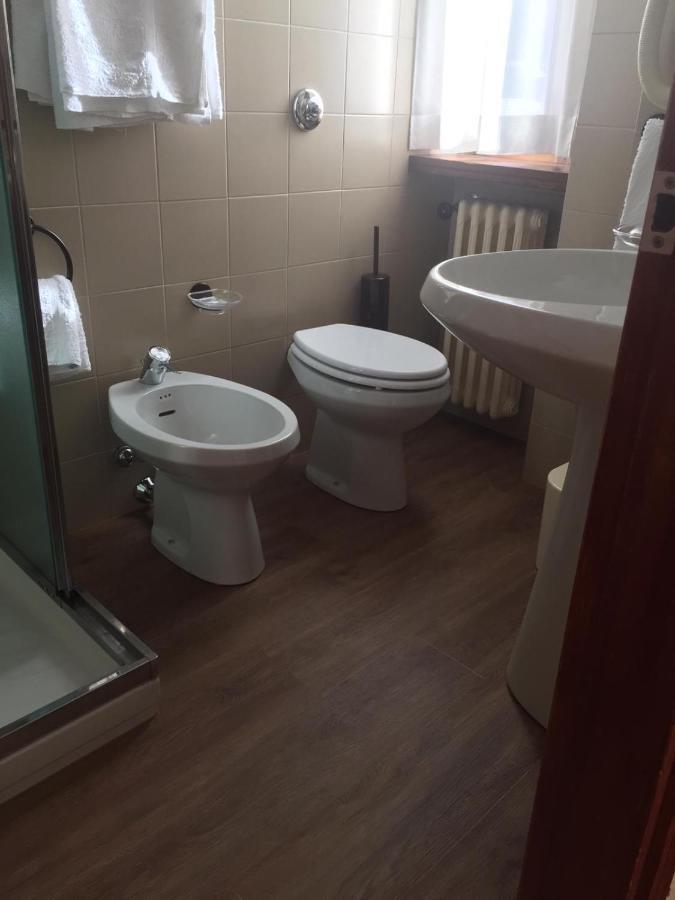 Hotel Adamello Тему Экстерьер фото