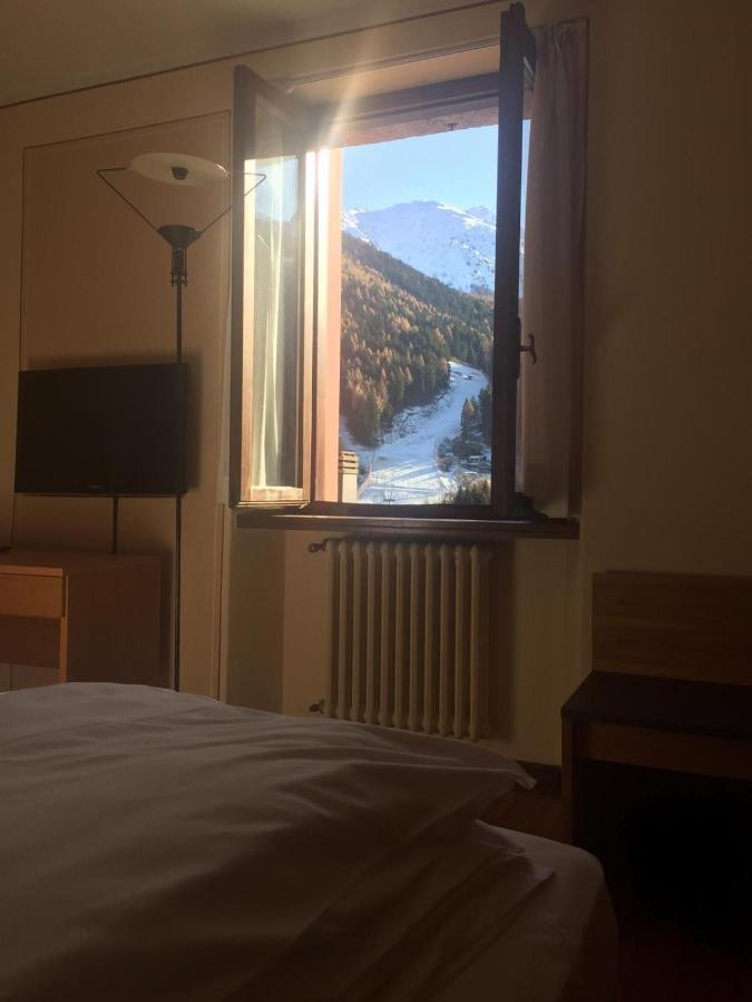 Hotel Adamello Тему Экстерьер фото